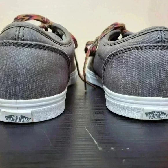 Womens Size 8 Heathered Gray Tan Vans Sneakers With Aztec Laces - Picture 5 of 7